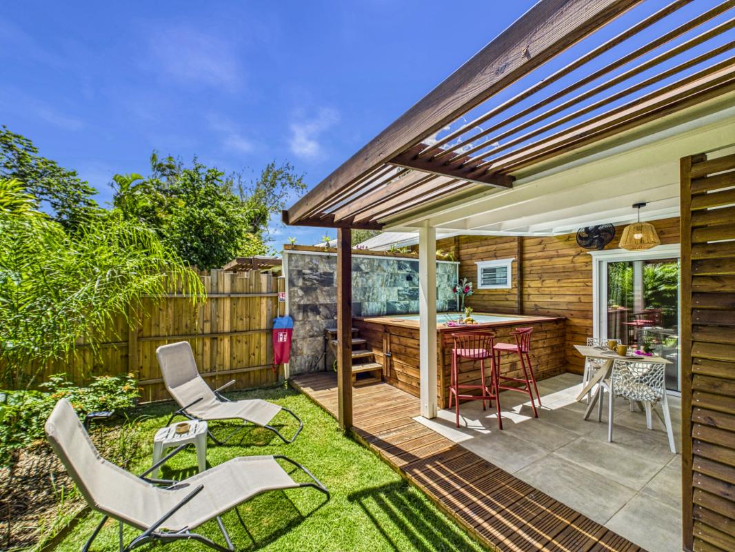 5.Guadeloupe Sainte-Rose- location villa 2 personnes-piscine